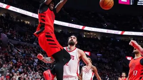 哈滕回归战局，夯实策略根基，維金斯表现惊艳